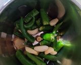 A picture of step 3 of Vegetable Pulao.