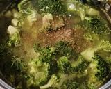 Brokkoli leves recept fázis 3 fotója