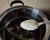 Foto langkah ke 4 dari resep Bubur sumsum buah naga.