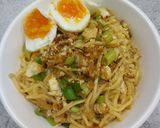 Gambar langkah 6 resipi Ramen Noodles Stir Fry.