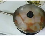 A picture of step 6 of Basa fish fillet curry with parsley.