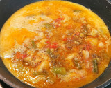 Foto del paso 5 de la receta: Tortilla de Espárragos verdes con Bacalao y Pimientos asados