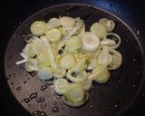 Foto del paso 6 de la receta Pollo aromatizado con salsa de yogurt