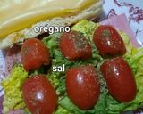 Foto del paso 4 de la receta: Sandwichs primavera (jamón, queso, tomate lechuga)