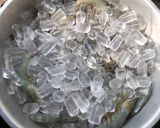 Hình bước làm 1 của món Tôm thẻ ép phơi 1 nắng