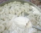 A picture of step 2 of Chinese cheese crispy macaroni.