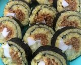 Foto langkah ke 3 dari resep Sushi Nasi Kuning.
