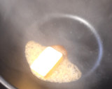 Foto del paso 3 de la receta: Tallarines de espinacas a la carbonara con gambas (Sin sal)