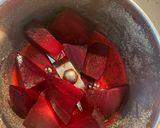 A picture of step 1 of Beetroot crackers.