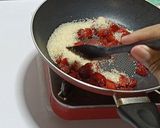 Foto langkah ke 7 dari resep Strawberry Cheesecake.