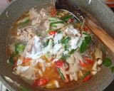 Foto langkah ke 4 dari resep Tom Kha Gai.