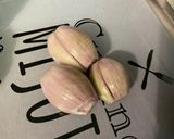 Une image de l'étape 1 de Courgettes, poivrons et tomates à l'agneau et épices.