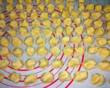Foto langkah ke 3 dari resep Kuker Biji korna wijen #Dapur fitri.