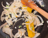 Foto del paso 3 de la receta: Filetillos de pollo salteados