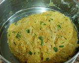 મૂળા કોથમીર ના થેપલા (Mooli Kothmir Thepla Recipe In Gujarati) રેસીપી સ્ટેપ2ફોટો