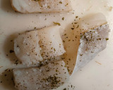 Foto del paso 3 de la receta: Tacos de bacalao con tomate natural