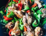 Hình bước làm 5 của món Gà chiên xào rau củ