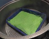 Foto langkah ke 4 dari resep Lapis Singkong Gulung.