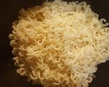 Foto langkah ke 10 dari resep Spicy Shoyu Ramen.