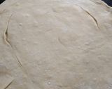 A picture of step 3 of Egg paratha.