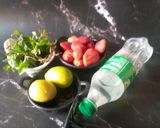 A picture of step 1 of Virgin strawberry mojito.