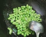 A picture of step 2 of Veg salad.
