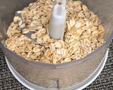 A picture of step 1 of Oats Omelette.