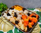 Foto langkah ke 3 dari resep Asinan Buah dengan Kuah Bunga Rosella.