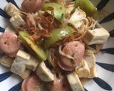 Foto langkah ke 3 dari resep Tumis tahu tauge sosis.