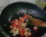 Foto langkah ke 2 dari resep Tumis Makaroni Asam Manis.