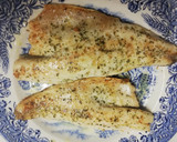 Foto del paso 3 de la receta: Lubina a la plancha con hierbas aromáticas 🌿