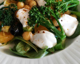 Foto del paso 8 de la receta: Ensalada de garbanzos con aguacate, naranja y bimi