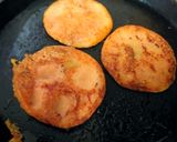 A picture of step 5 of Mini tomato uttapam.