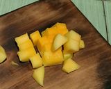 Foto langkah ke 1 dari resep Mango Yakult.