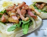 Foto del paso 5 de la receta Chapatina de rúcula, cebolla, bacon y gorgonzola