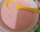 A picture of step 1 of Strawberry Custard 🍮 🍓.