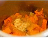 A picture of step 1 of Mango mastani.