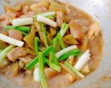 Hình bước làm 2 của món Thịt kho dưa cải