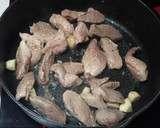 Foto del paso 2 de la receta: Magro de Cerdo al Ajillo