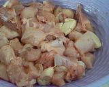 Foto langkah ke 2 dari resep Ayam Goreng Bawang Putih.