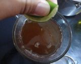 Foto langkah ke 3 dari resep Es Teh Sereh Jeruk Nipis.