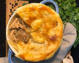 A picture of step 7 of Chicken and mushroom pie.