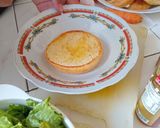 Foto langkah ke 2 dari resep Burger Simple.