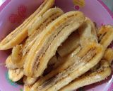 Foto langkah ke 3 dari resep Nagasari pisang raja di cetak loyang.