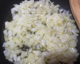 Foto del paso 1 de la receta: Solomillos con cebolla caramelizada