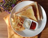 Foto langkah ke 6 dari resep Kentang Goreng & Roti Panggang.