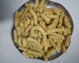 ચંપાકળી ગાંઠીયા રેસીપી સ્ટેપ2ફોટો