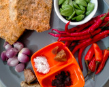 Foto langkah ke 1 dari resep Sambal oncom pete.
