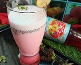 A picture of step 3 of Milk Rooh Afza.
