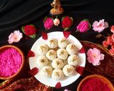 मनोहरा मलाई लडडू(manohara malai laddu recipe in Hindi) रेसिपी चरण 1 फोटो